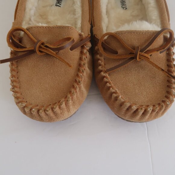 (flaw) Minnetonka Cally Moccasin Slipper Size 7 Color Cinnamon - Picture 6 of 13